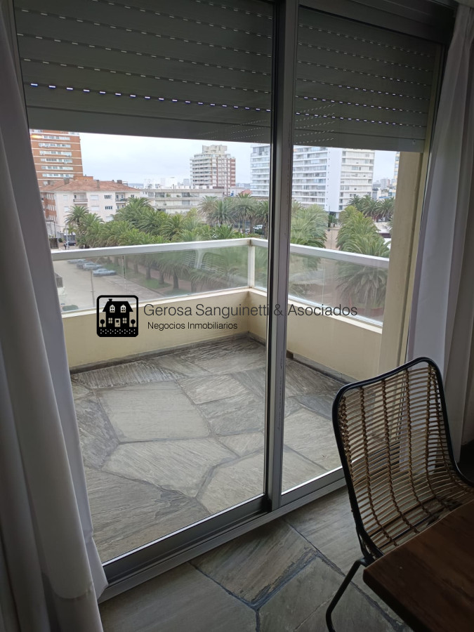 Apartamento ID.3305 - Apartamento 3 dormitorios en venta en Punta del Este 