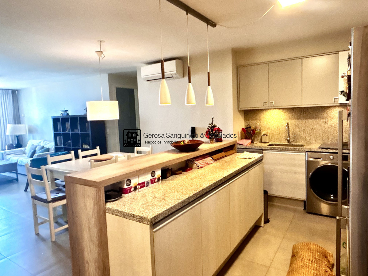 Apartamento ID.3362 - Apartamento con linda vista de 2 dormitorios en alquiler en Punta del Este