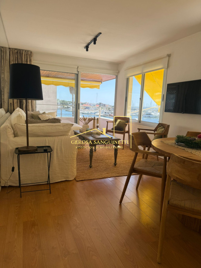 Apartamento ID.3366 - Apartamento con espectacular vista al Puerto de 2 dormitorios en alquiler
