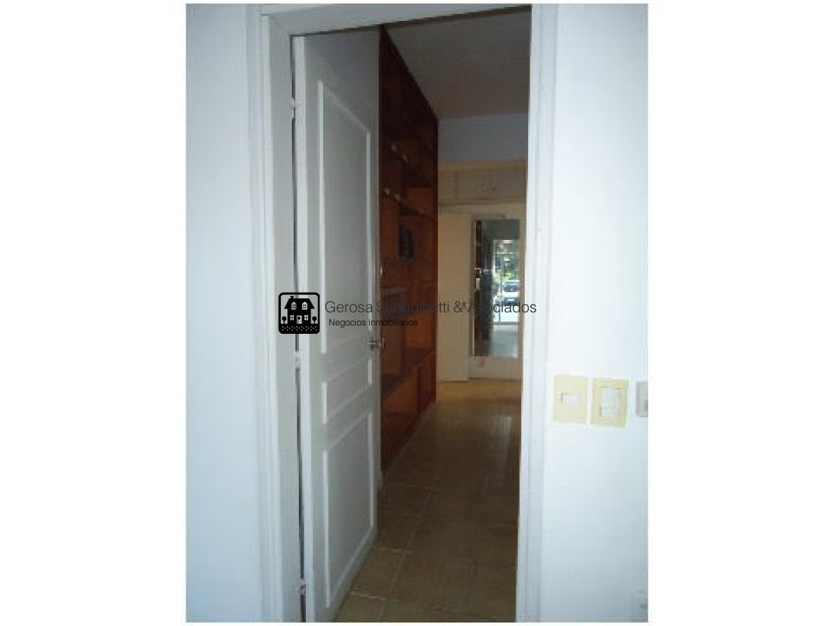 Apartamento ID.2094 - Apto con todas las instalaciones a mts del mar 