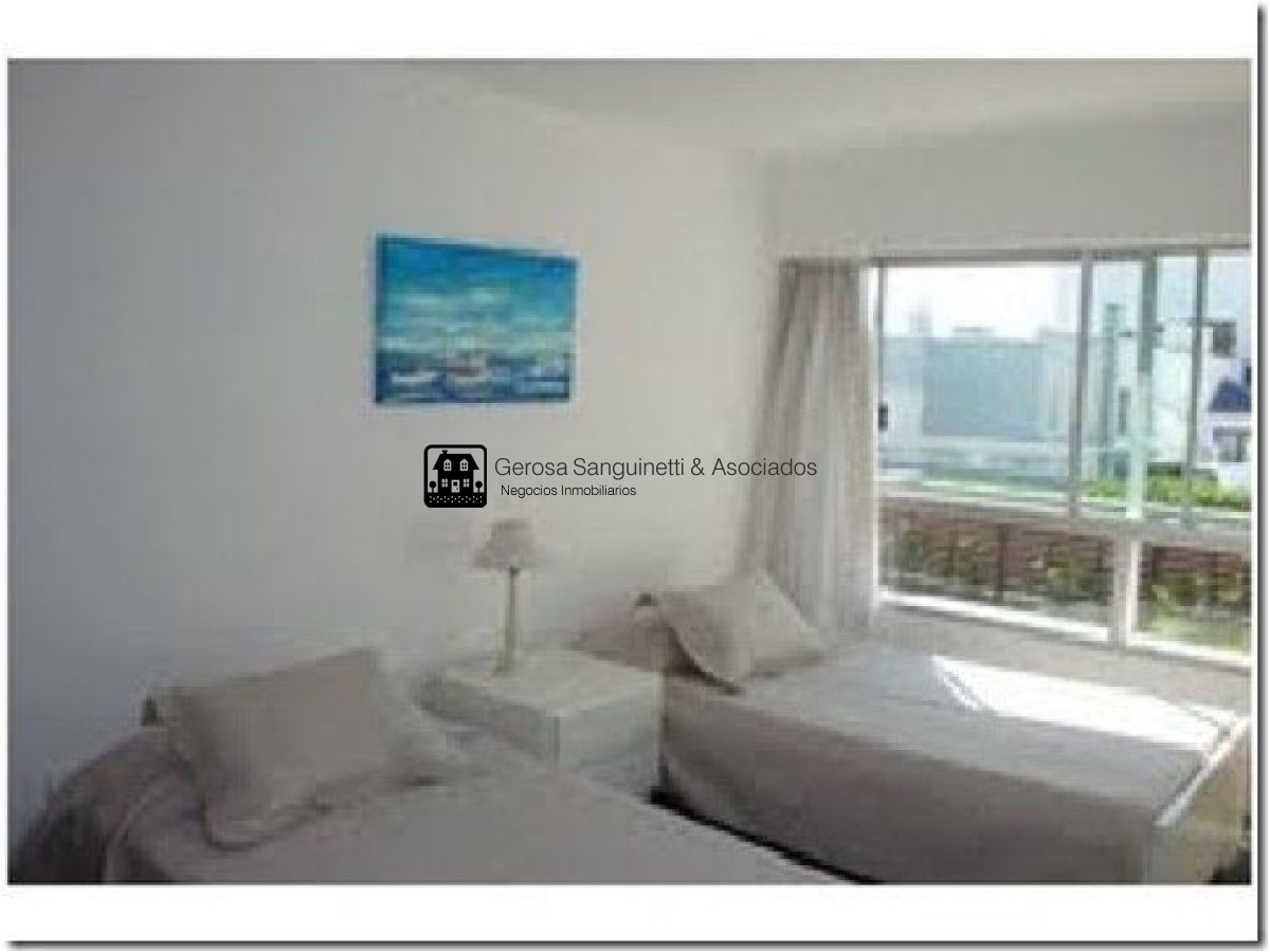 Apartamento ID.25 - Amplio apartamento en la Punta con vista al puerto a pasos del mar