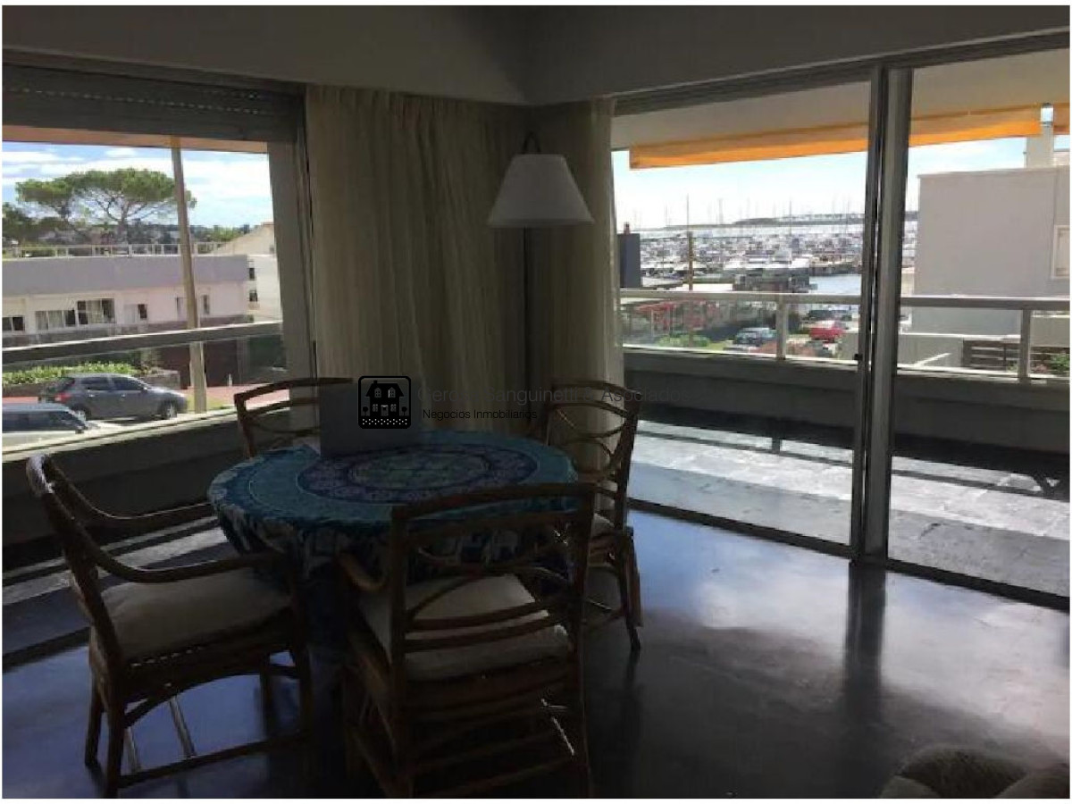 Apartamento ID.25 - Amplio apartamento en la Punta con vista al puerto a pasos del mar