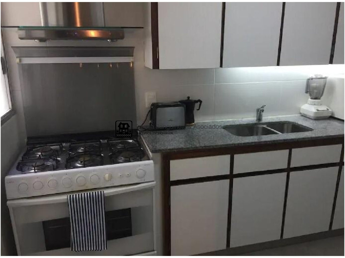 Apartamento ID.25 - Amplio apartamento en la Punta con vista al puerto a pasos del mar