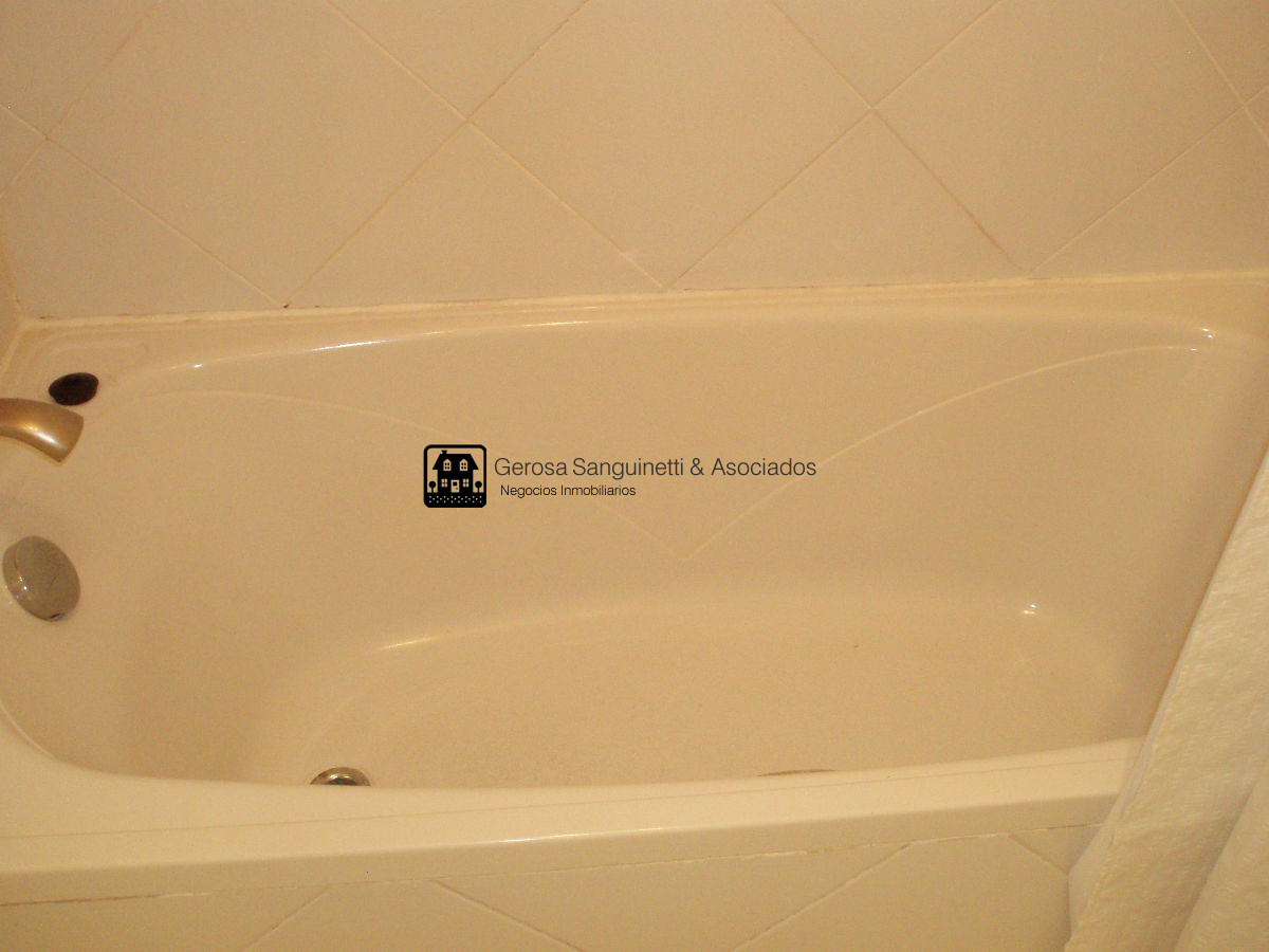 Apartamento ID.405 - Amplio apartamento en la Punta con vista al puerto frente al mar