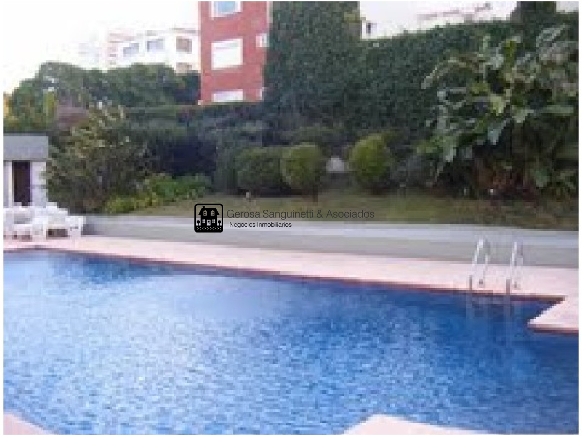 Apartamento ID.48 - Amplio apartamento frente al mal en península