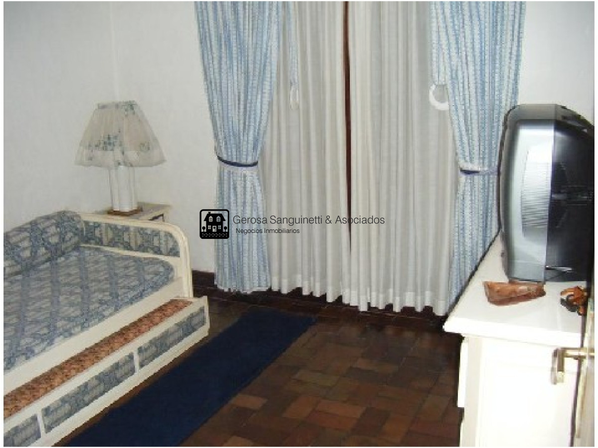 Apartamento ID.48 - Amplio apartamento frente al mal en península