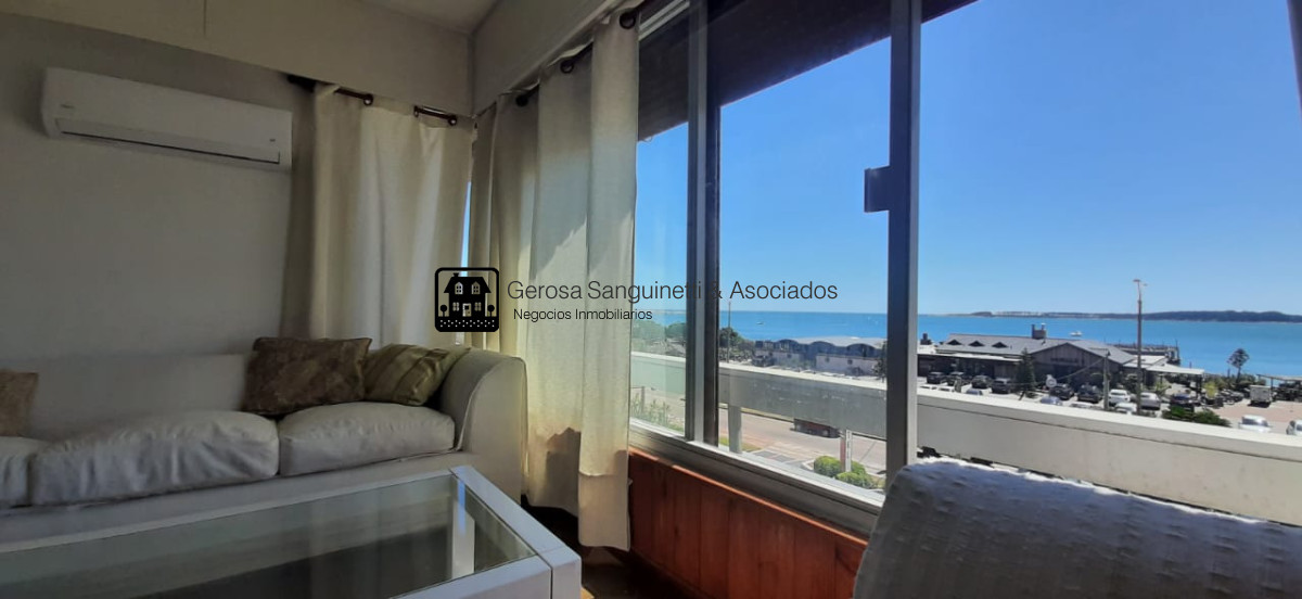 Apartamento ID.2066 - Cómodo departamento frente a playa mansa