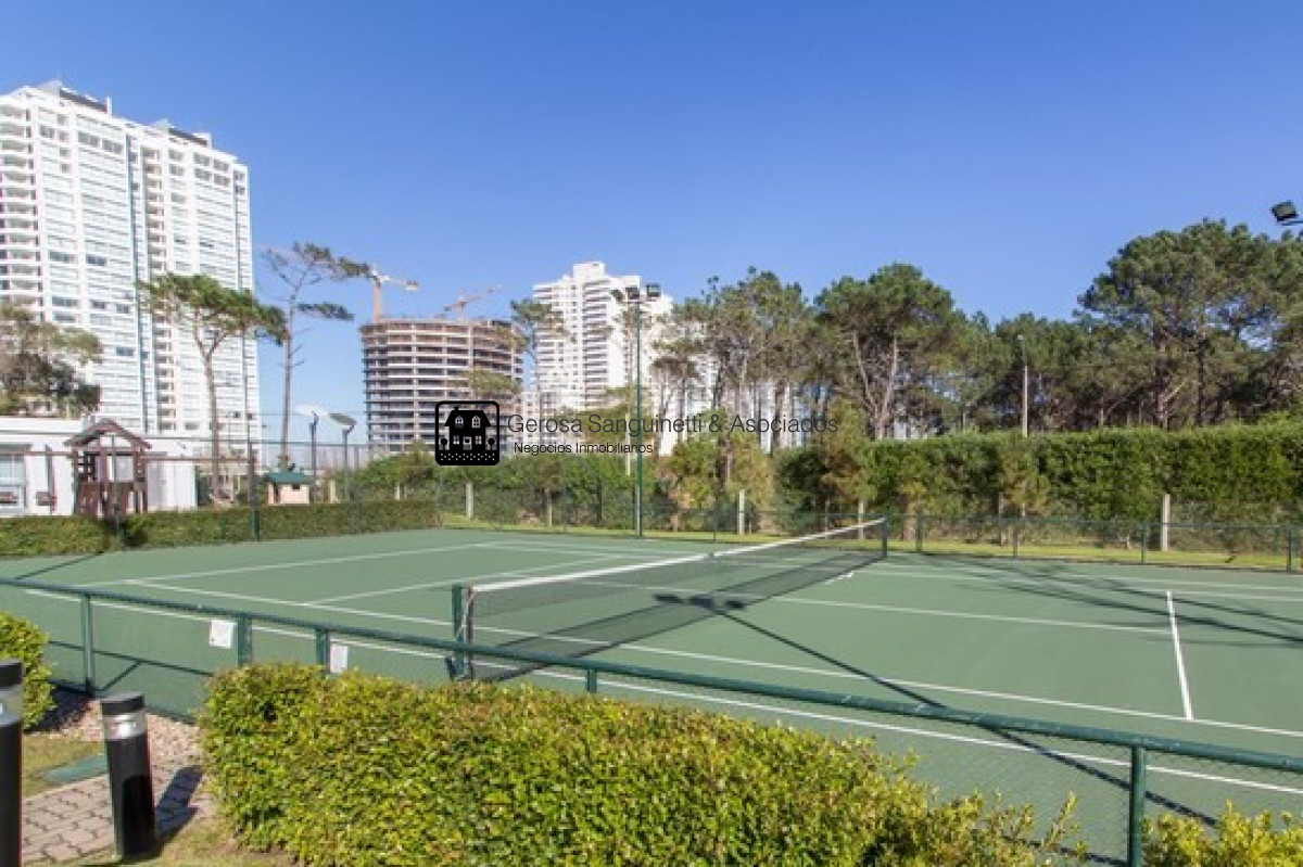 Apartamento ID.1703 -  Impecable a metros del mar en la Brava