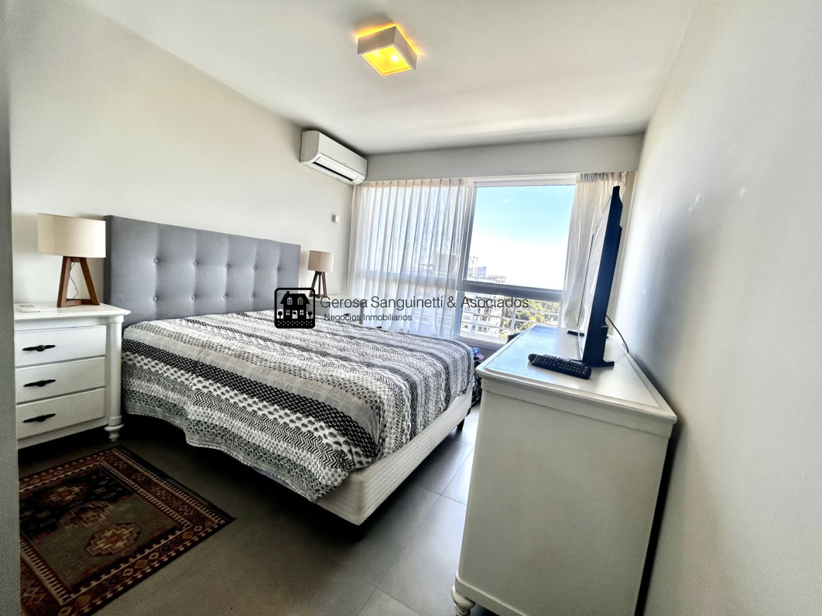 Apartamento ID.3362 - Apartamento con linda vista de 2 dormitorios en alquiler en Punta del Este