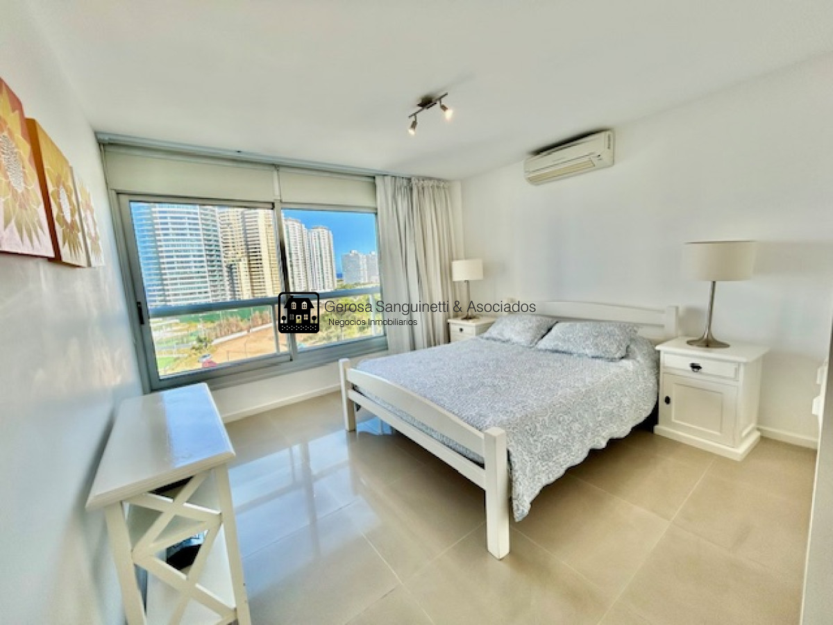 Apartamento ID.1703 -  Impecable a metros del mar en la Brava