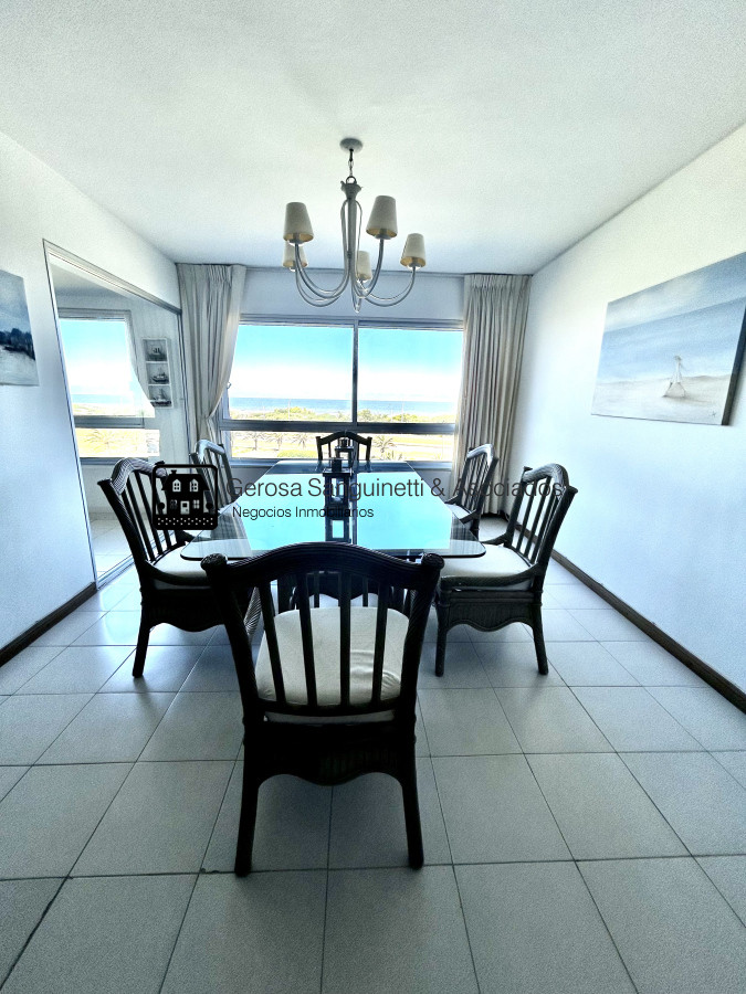 Apartamento ID.2754 - Oportunidad Espectacular apto frente al mar en la Brava