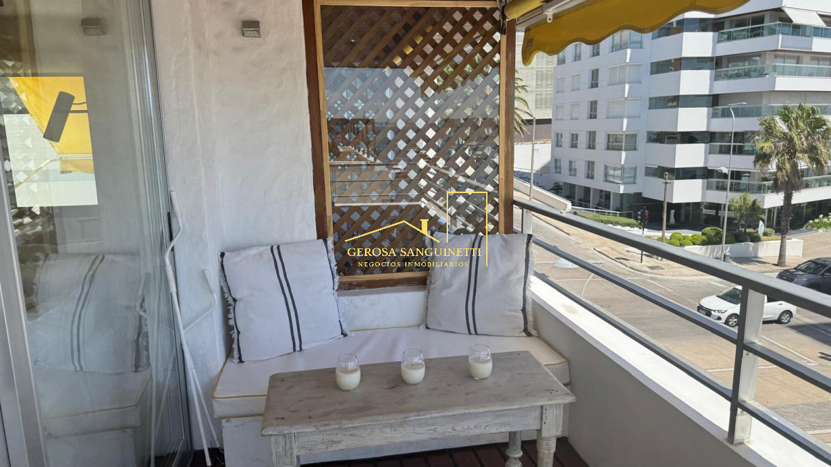 Apartamento ID.3366 - Apartamento con espectacular vista al Puerto de 2 dormitorios en alquiler