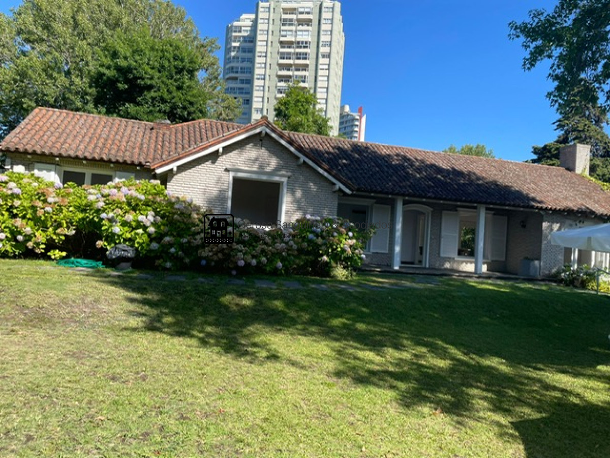 Apartamento ID.2499 - Apartamento Impecable con todos los servicios