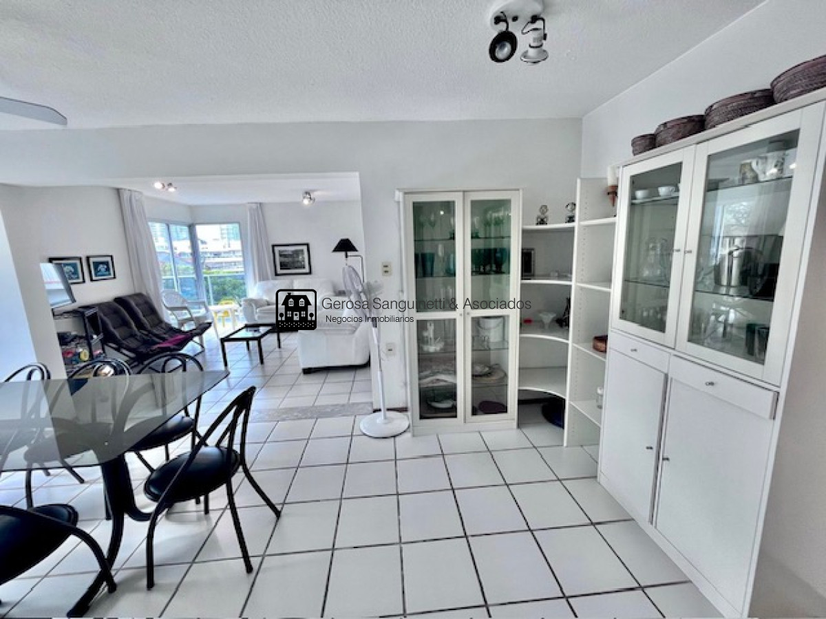Apartamento ID.2430 - Amplio apartamento en Aidy Gril