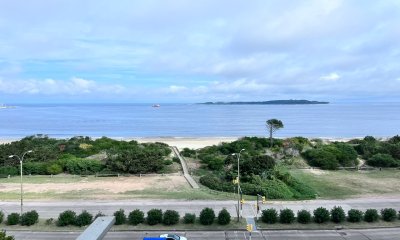 Apartamento en venta - primera línea mansa