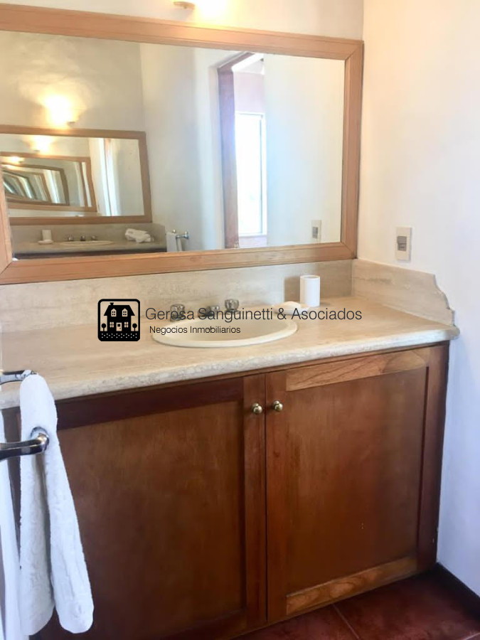Casa ID.1035 - Casa en  Montoya vista al mar!