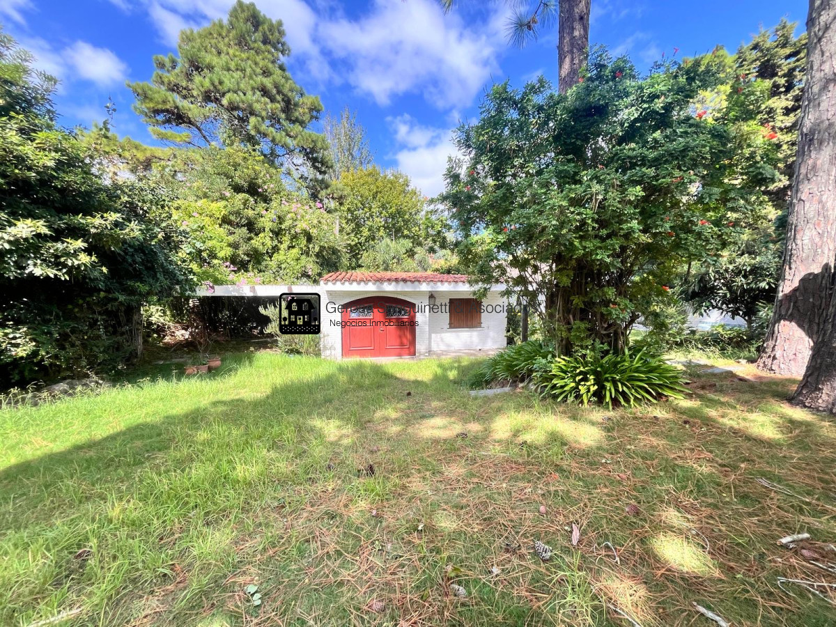 Casa ID.2633 - Chalet clásico en excelente ubicación en el Barrio Golf