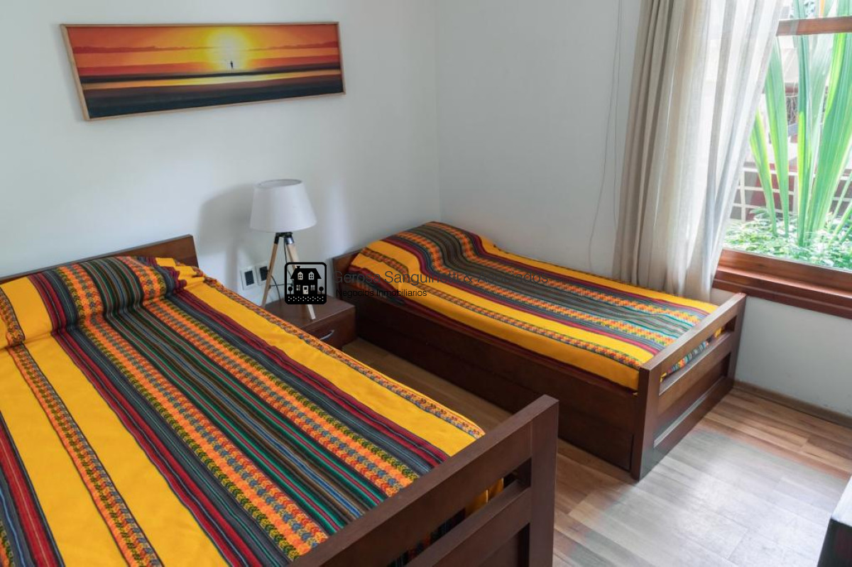 Casa ID.777 - Casa impecable en la mansa a 100mts del mar en la parada 9