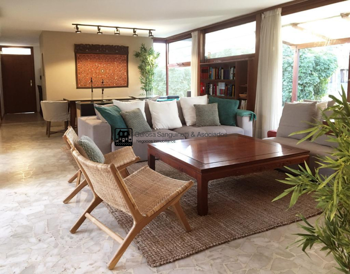 Casa ID.777 - Casa impecable en la mansa a 100mts del mar en la parada 9