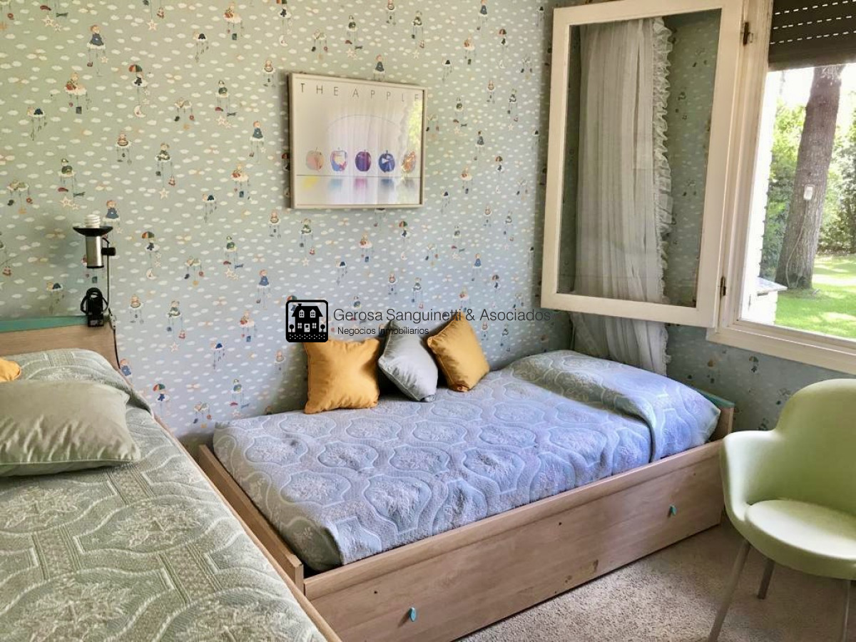 Casa ID.877 - Casa en venta en Cantegril 