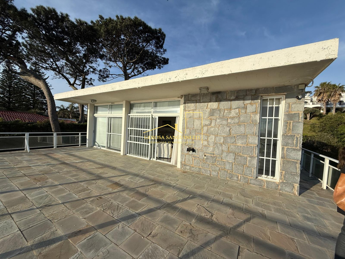 Casa ID.1120 - Espectacular casa en Solanas sobre la playa con piscina