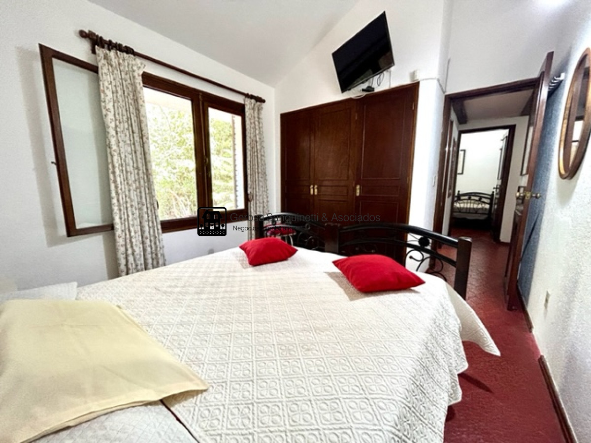 Casa ID.2497 - OPORTUNIDAD! Muy linda casa ideal para vivir todo el año