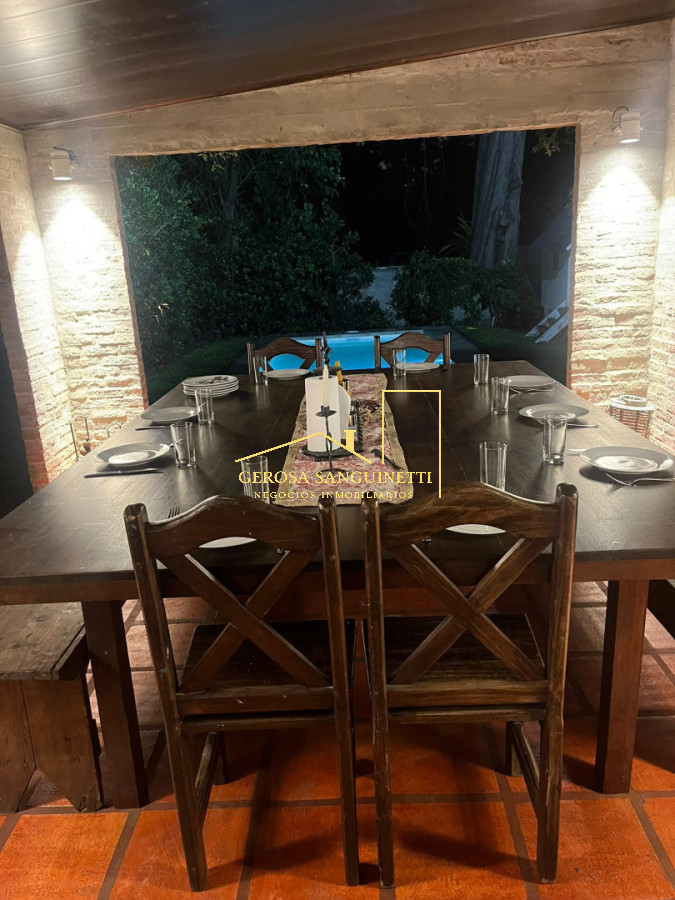 Casa ID.2730 - Muy linda casa en la Mansa con piscina en alquiler