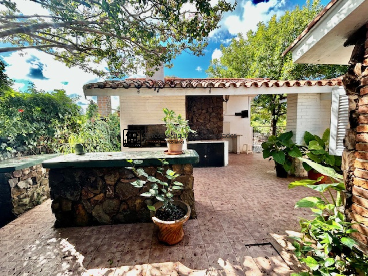 Casa ID.2492 - Muy cómoda casa en excelente ubicación 
