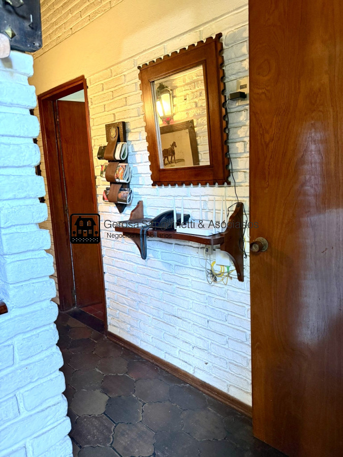 Casa ID.2633 - Chalet clásico en excelente ubicación en el Barrio Golf