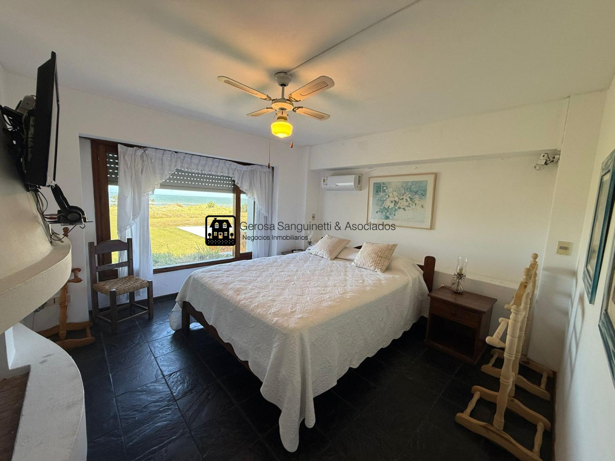 Casa ID.3346 - Espectacular casa de 3 dormitorios en alquiler en Solanas