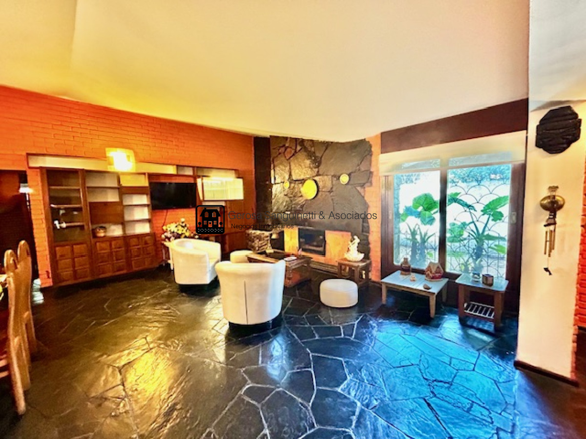 Casa ID.2492 - Muy cómoda casa en excelente ubicación 