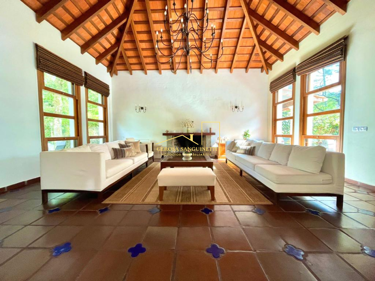Casa ID.3260 - Muy linda casa en San Rafael de 4 dormitorios en venta