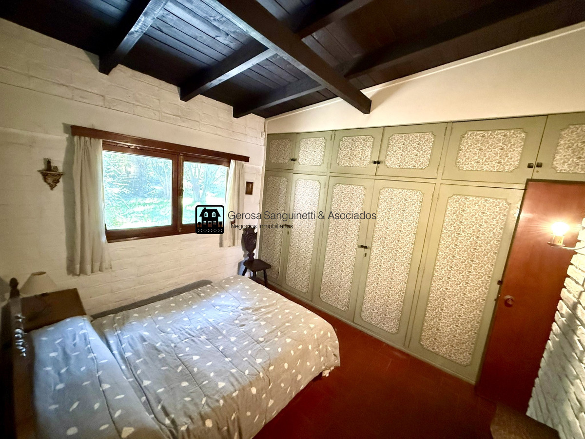 Casa ID.2633 - Chalet clásico en excelente ubicación en el Barrio Golf