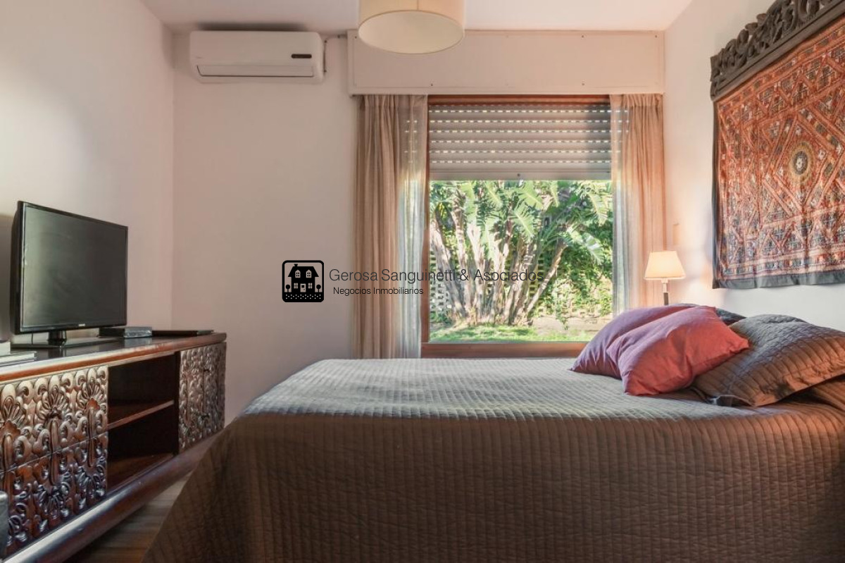 Casa ID.777 - Casa impecable en la mansa a 100mts del mar en la parada 9