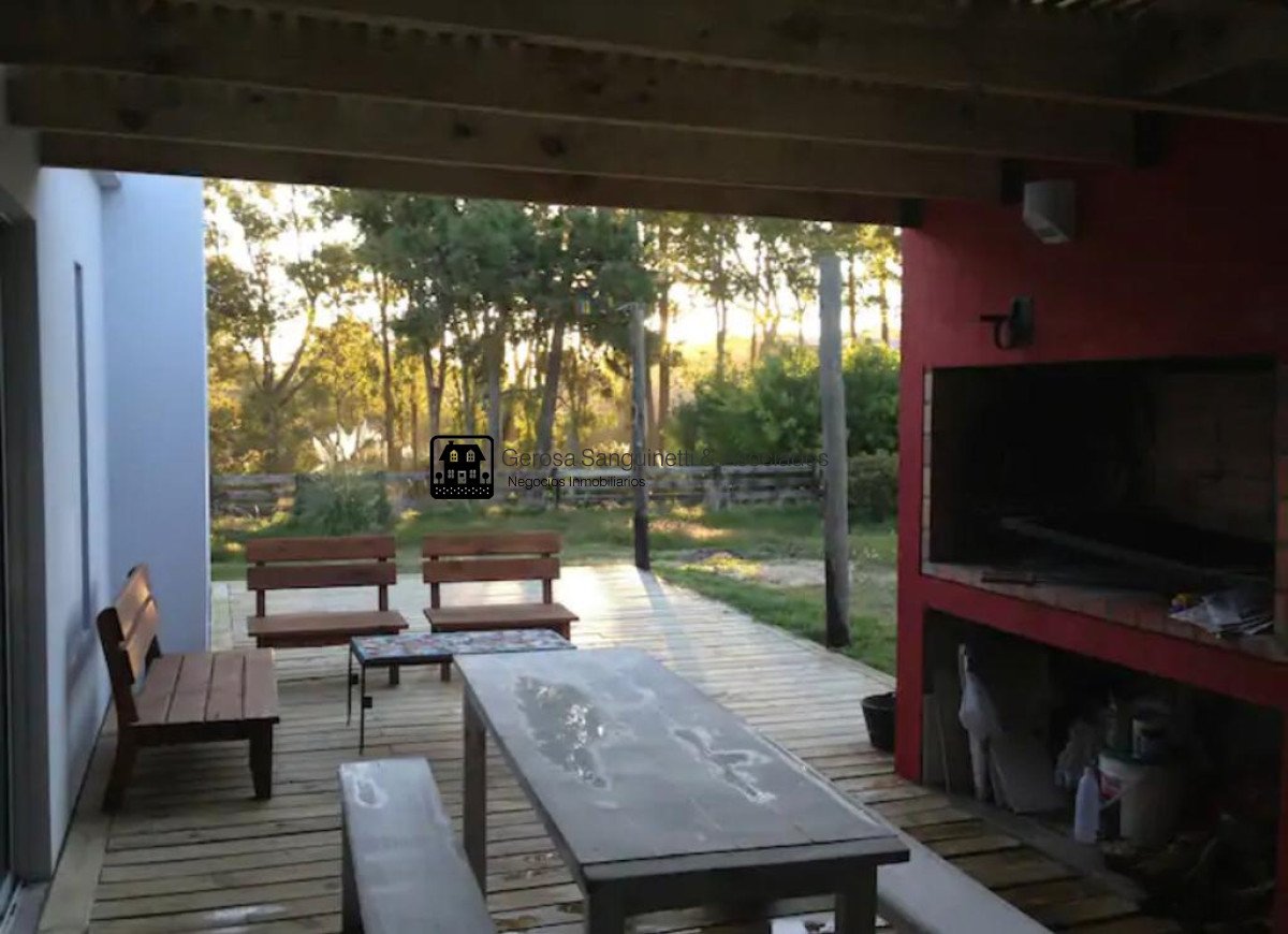 Casa ID.1618 - Casa en La Barra, Montoya. Excelente ubicación