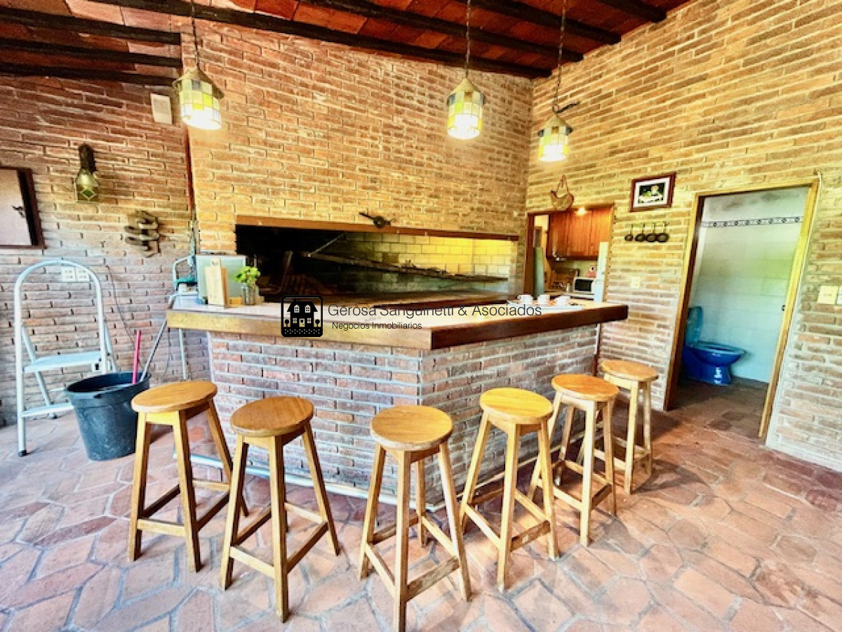 Casa ID.2492 - Muy cómoda casa en excelente ubicación 
