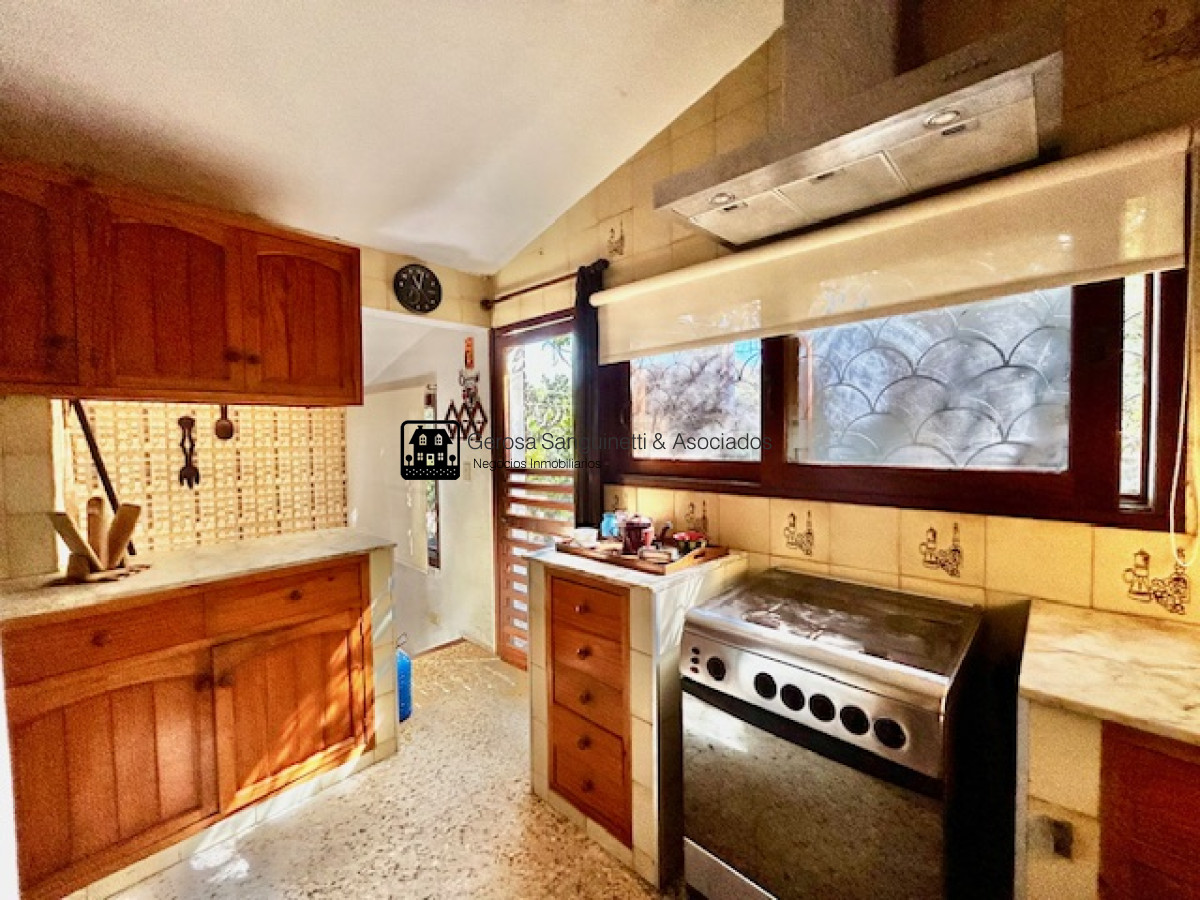 Casa ID.2492 - Muy cómoda casa en excelente ubicación 