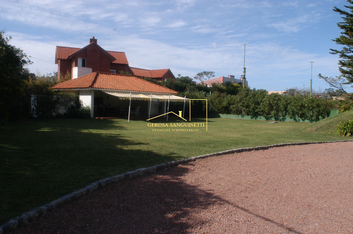 Casa ID.775 - Casa en Punta del Este, Pinares