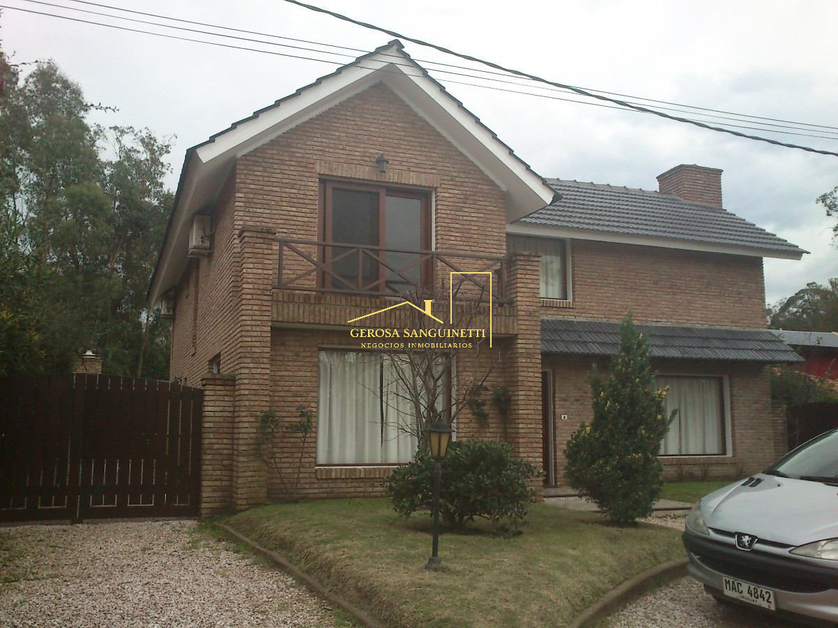 Casa ID.862 - Casa en Jardines de Córdoba