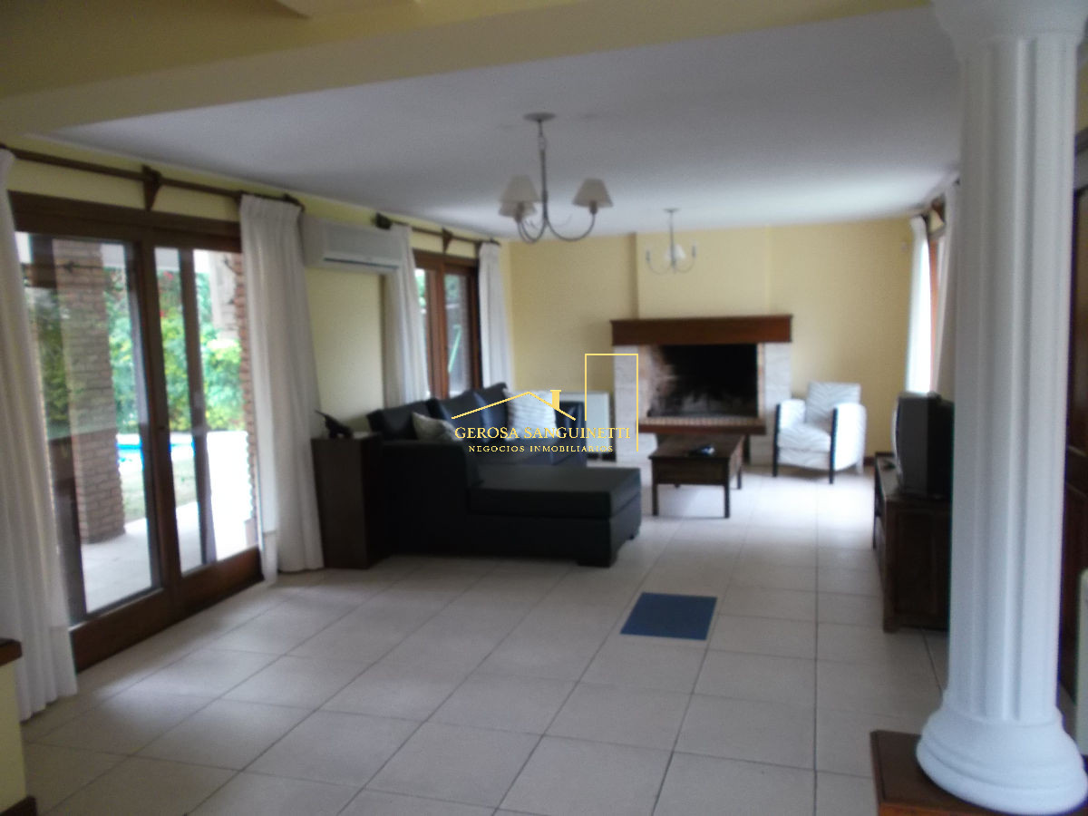 Casa ID.862 - Casa en Jardines de Córdoba