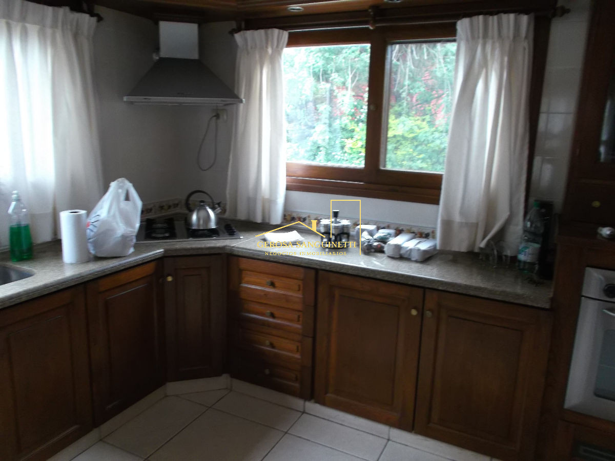 Casa ID.862 - Casa en Jardines de Córdoba