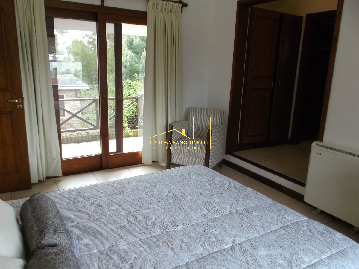 Casa ID.862 - Casa en Jardines de Córdoba