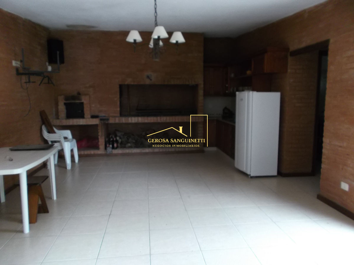 Casa ID.862 - Casa en Jardines de Córdoba