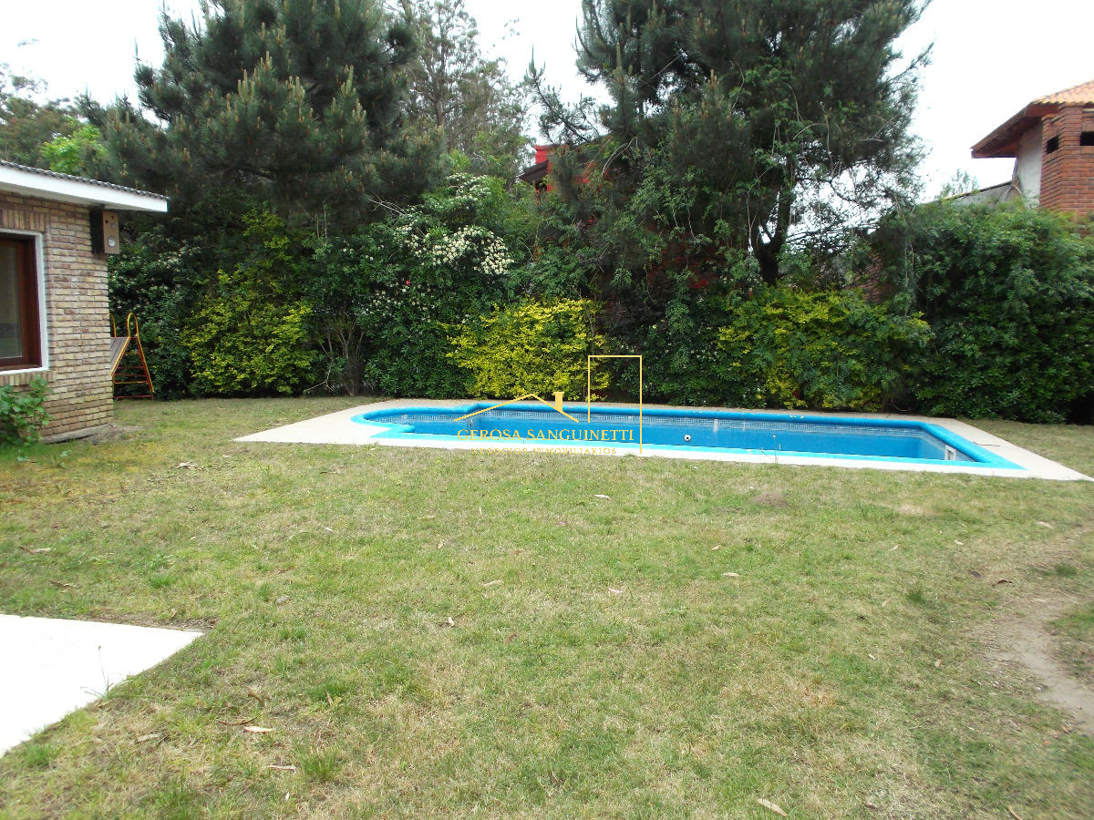Casa ID.862 - Casa en Jardines de Córdoba