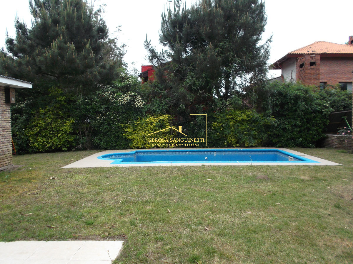 Casa ID.862 - Casa en Jardines de Córdoba