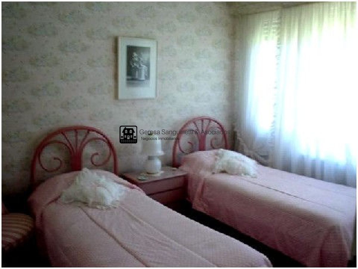 Casa ID.877 - Casa en venta en Cantegril 