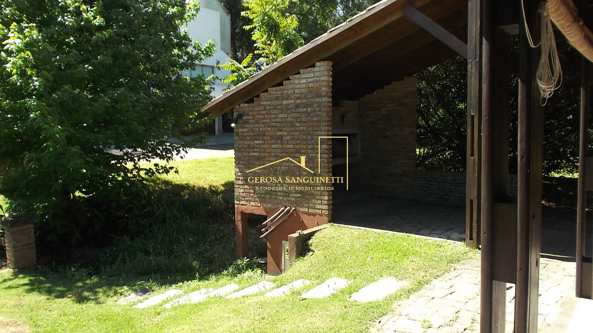 Casa ID.905 - Casa muy bien ubicada en Pinares 