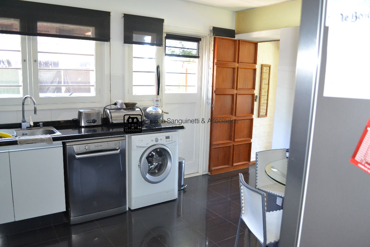 Casa ID.1073 - Espectacular casa en la Mansa a metros del mar