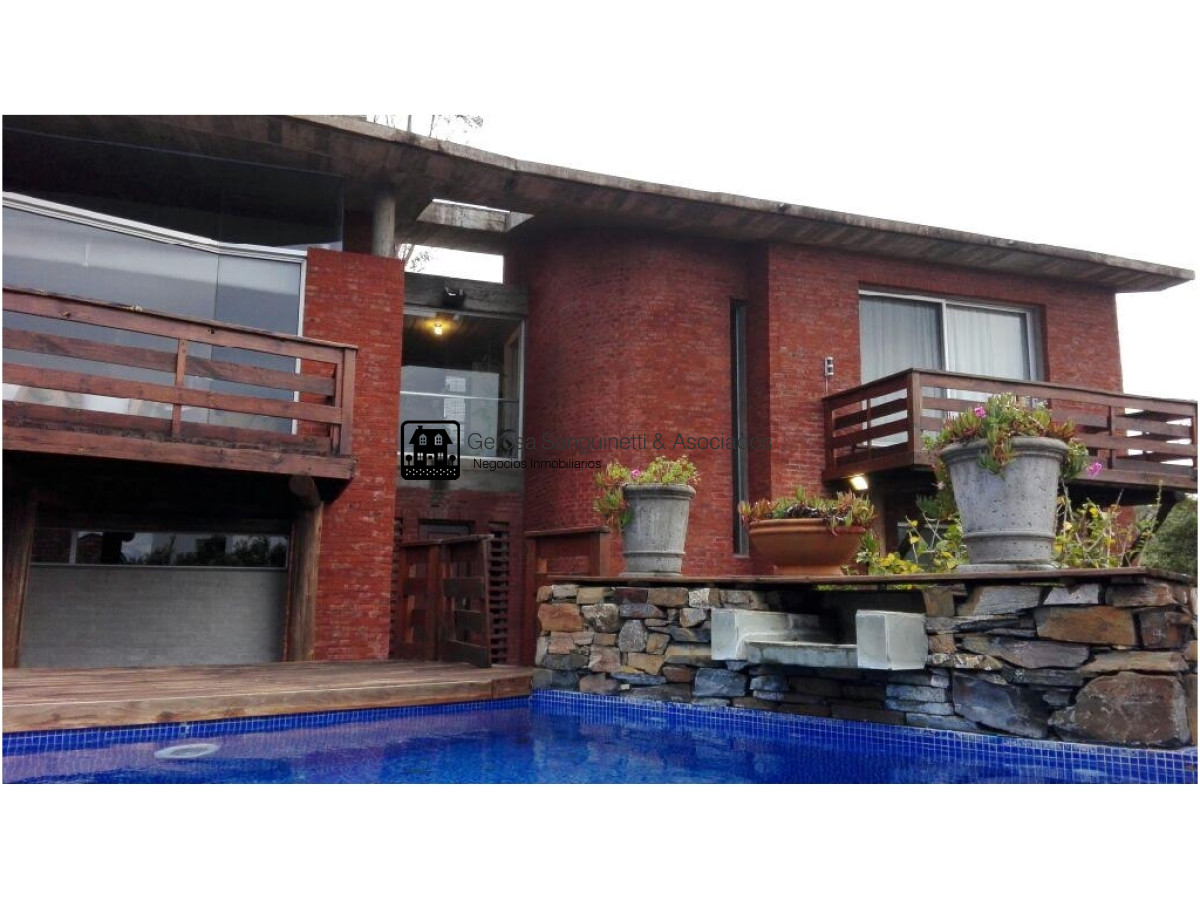 Casa ID.1262 - Espectacular casa en Punta Ballena con vista a Solanas 