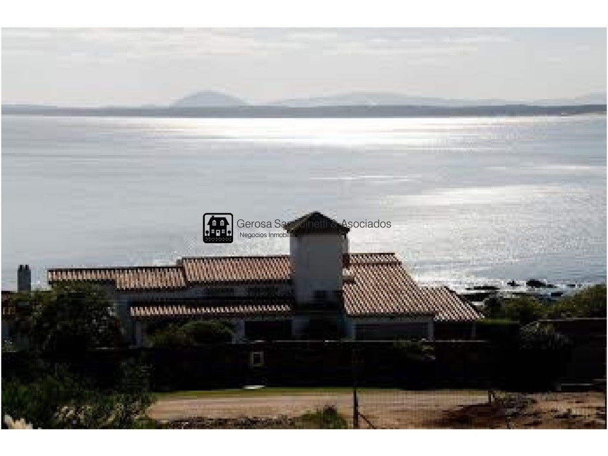 Casa ID.1262 - Espectacular casa en Punta Ballena con vista a Solanas 